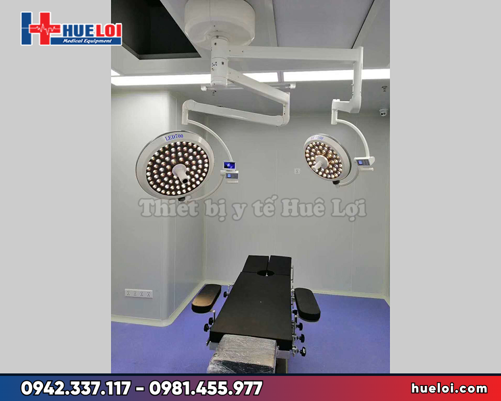 Đèn LED phẫu thuật treo trần 2 nhánh 750/550 — bóng OSRAM Đức